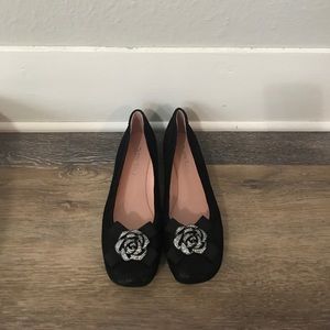 NIB Taryn Rose black flats